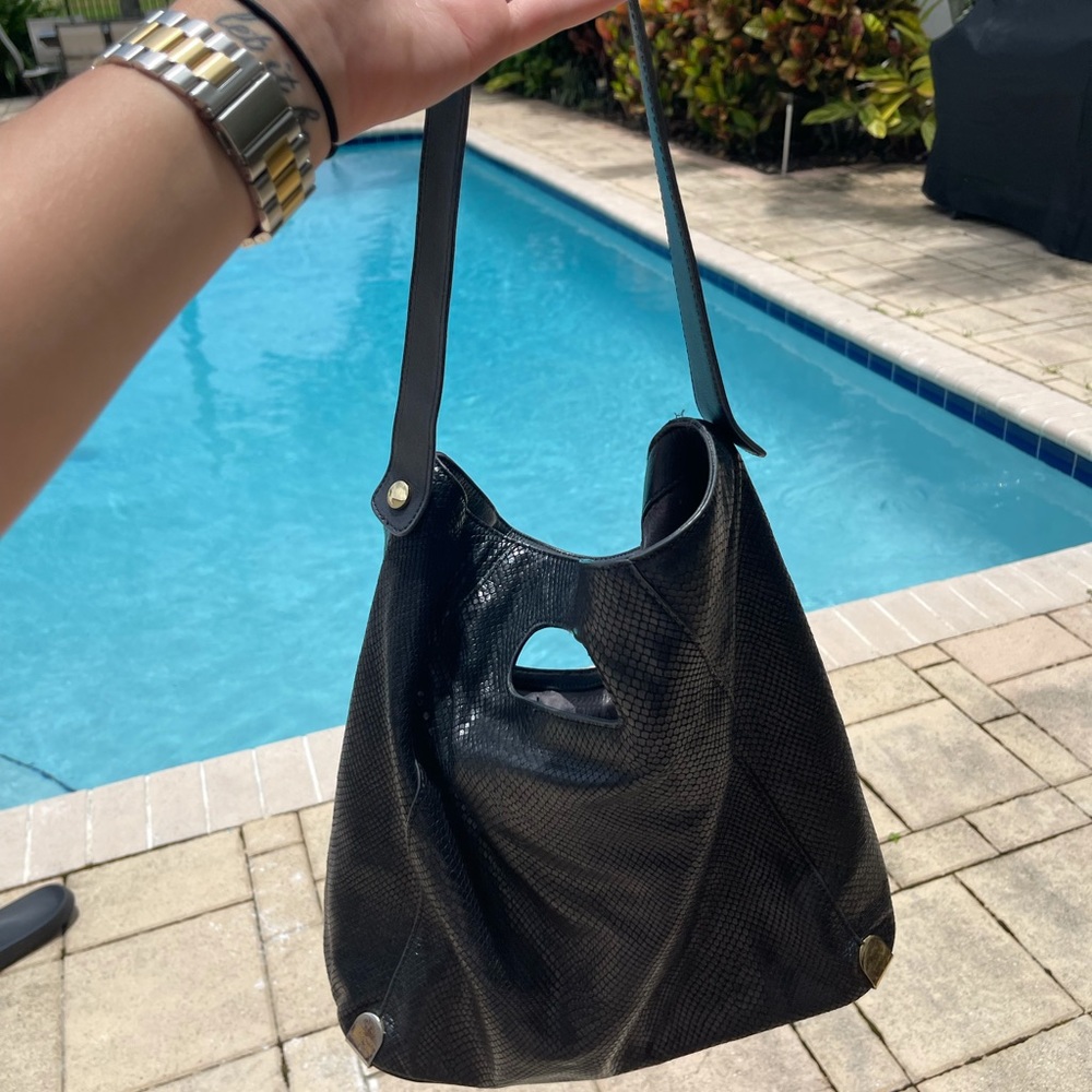 Black Pocketbook